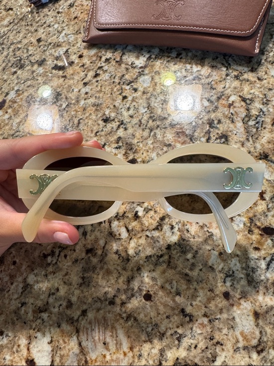 celine triomphe sand beige sunglasses - Picture 4 of 7